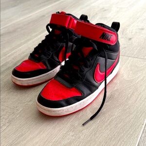 Nike Kids' Grade School Court Borough Mid Shoes Sneakers Dunks - Black and Red